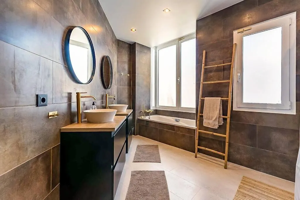64-Luxury Villa With Jacuzzi & Pool In Mijas!