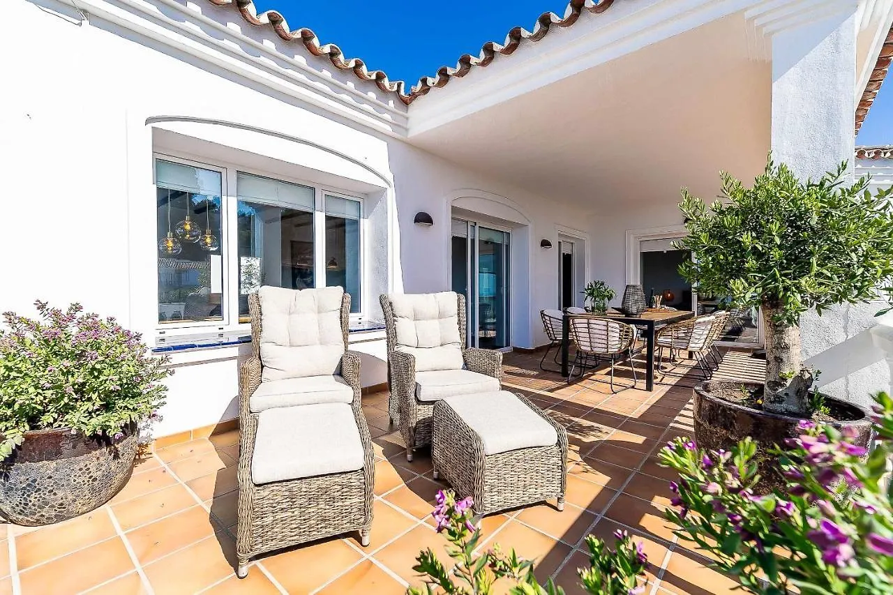 64-Luxury Villa With Jacuzzi & Pool In Mijas!